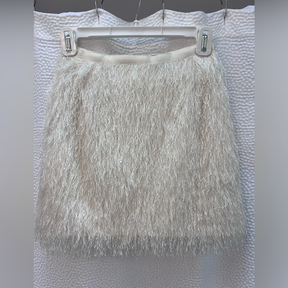 H&M SKIRT 2 WHITE IVORY FRINGE SHAG TAYLOR SWIFT CONCERT OUTIFT